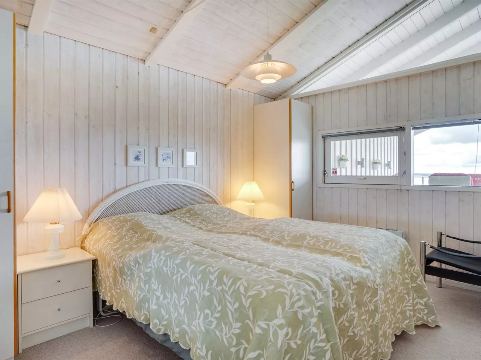 "Eilen" - 250m from the sea-Inside