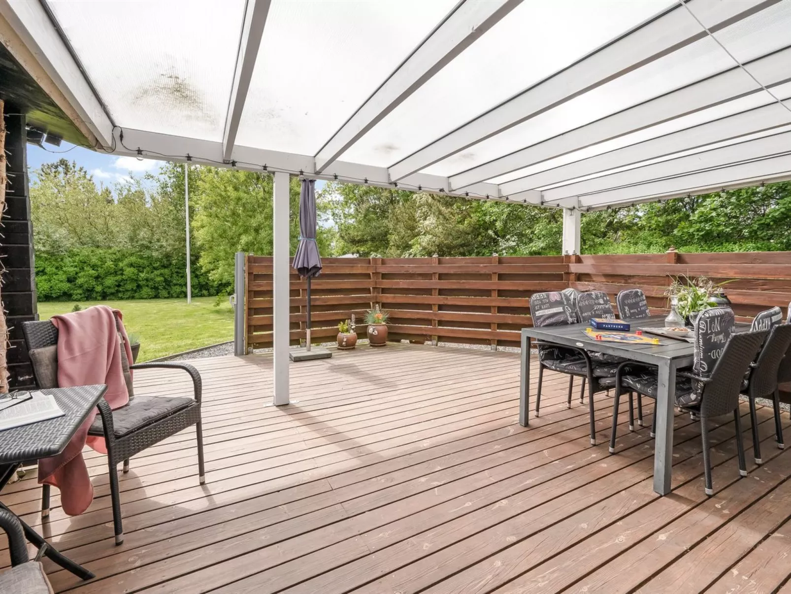 "Staffan" - 200m to the fjord-Outside