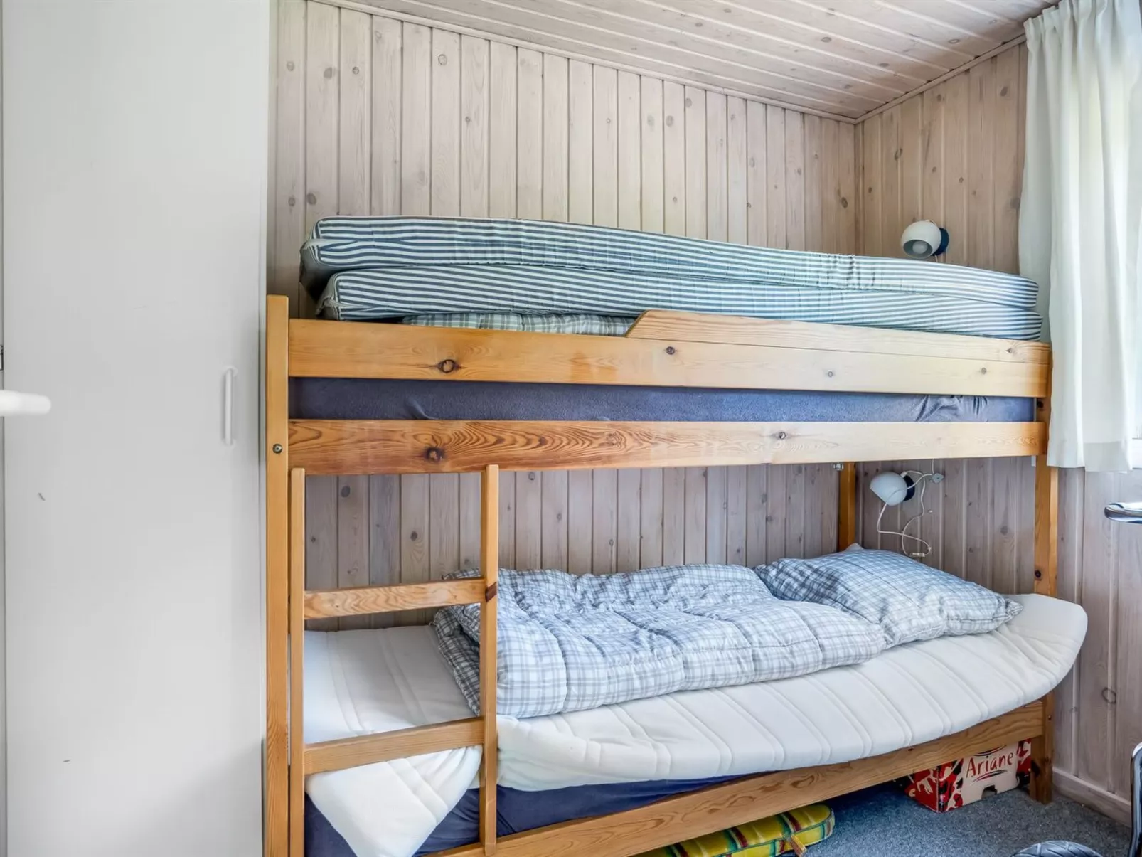 "Myrna" - 300m from the sea-Dedans