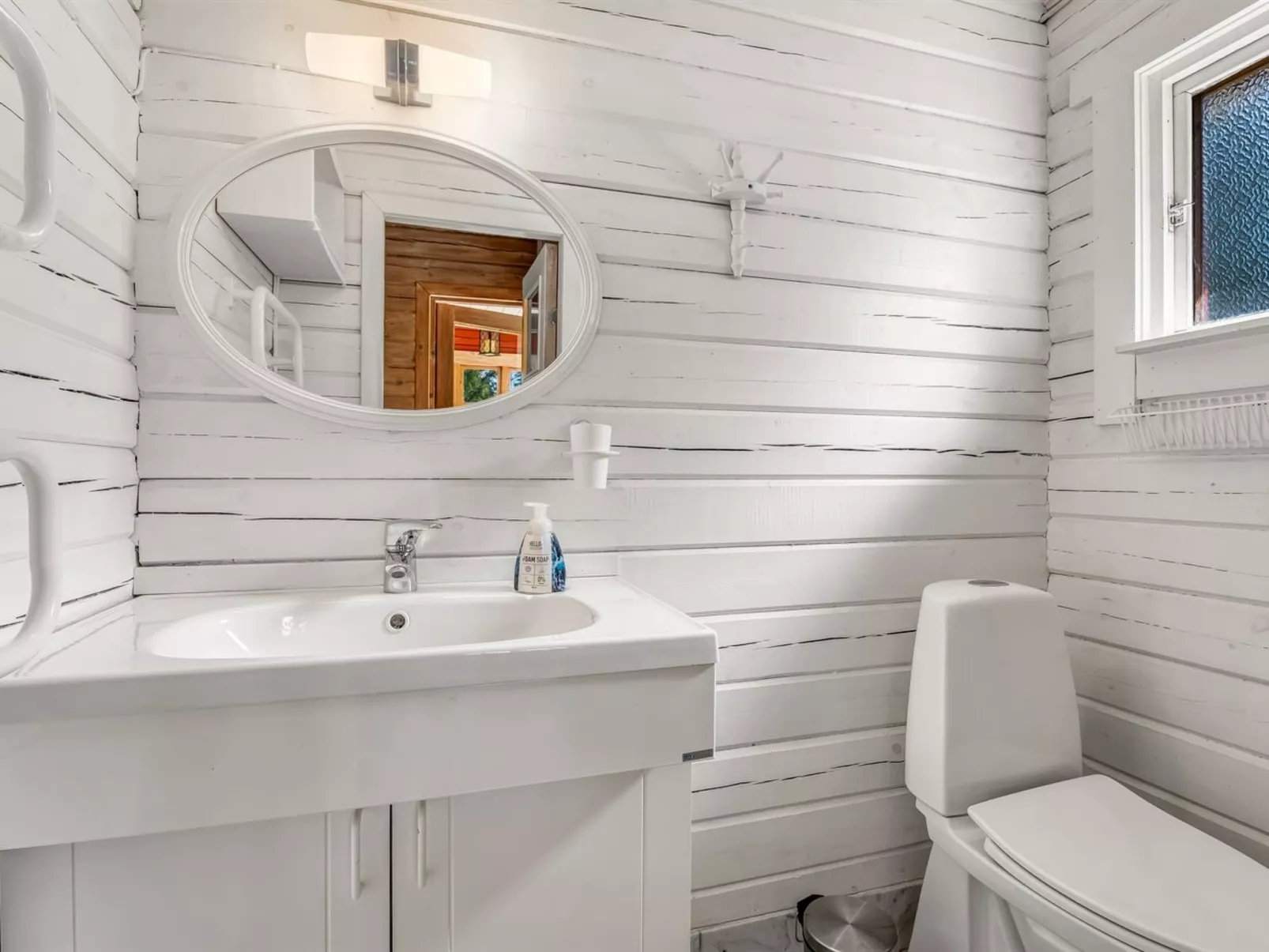 "Berit" - 700m from the sea-Drinnen