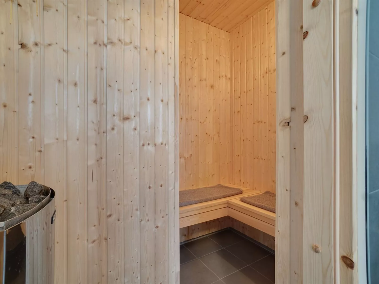 "Vara" - 800m from the sea-Dedans