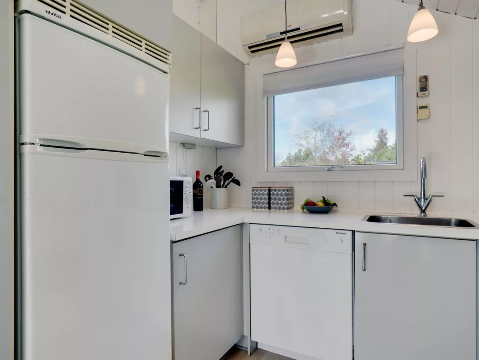 "Edvardsine" - 12km from the sea-Inside