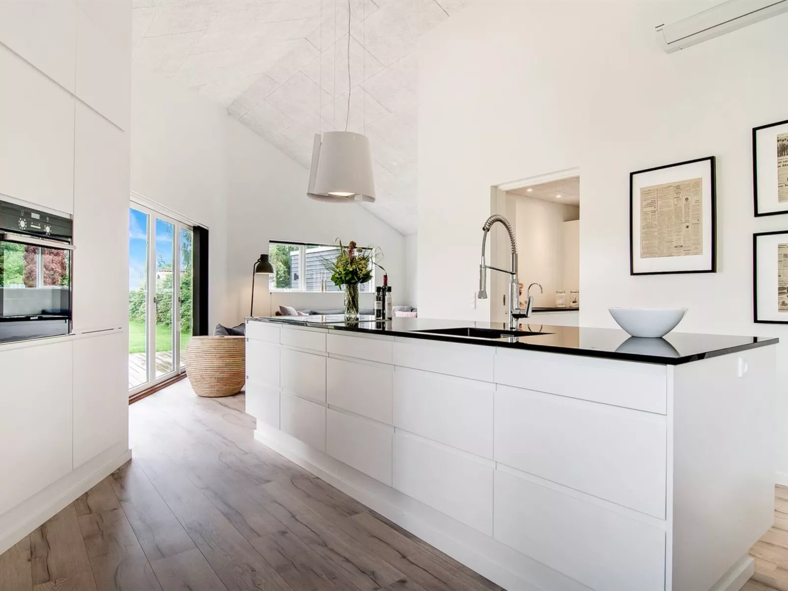 "Dorthie" - 800m from the sea-Inside