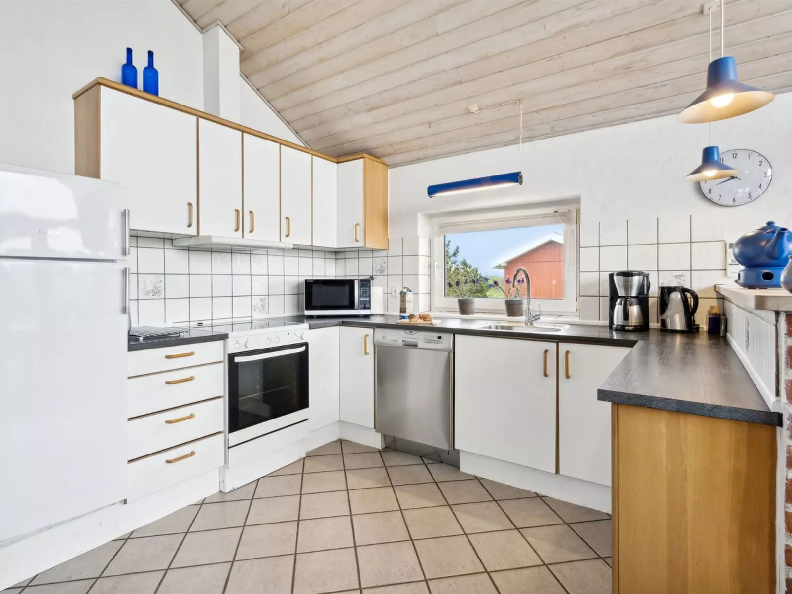 "Mari" - 400m from the sea-Inside