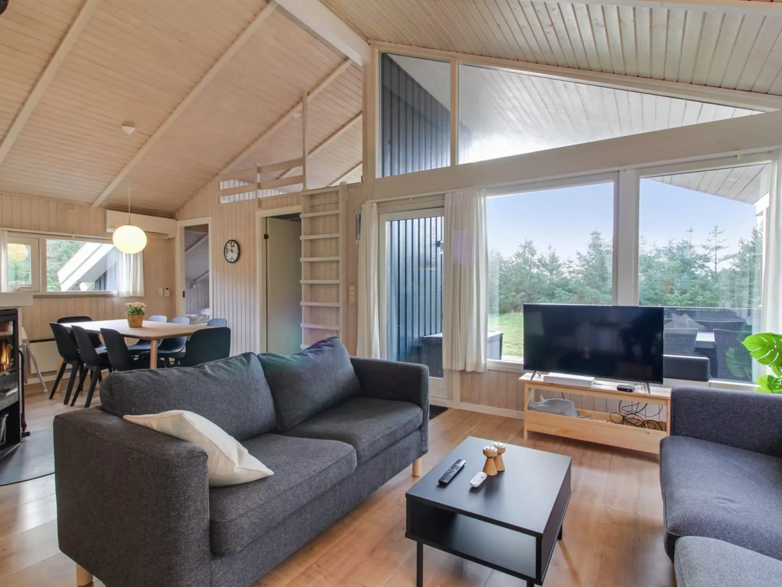 "Kragh" - 950m from the sea-Dedans