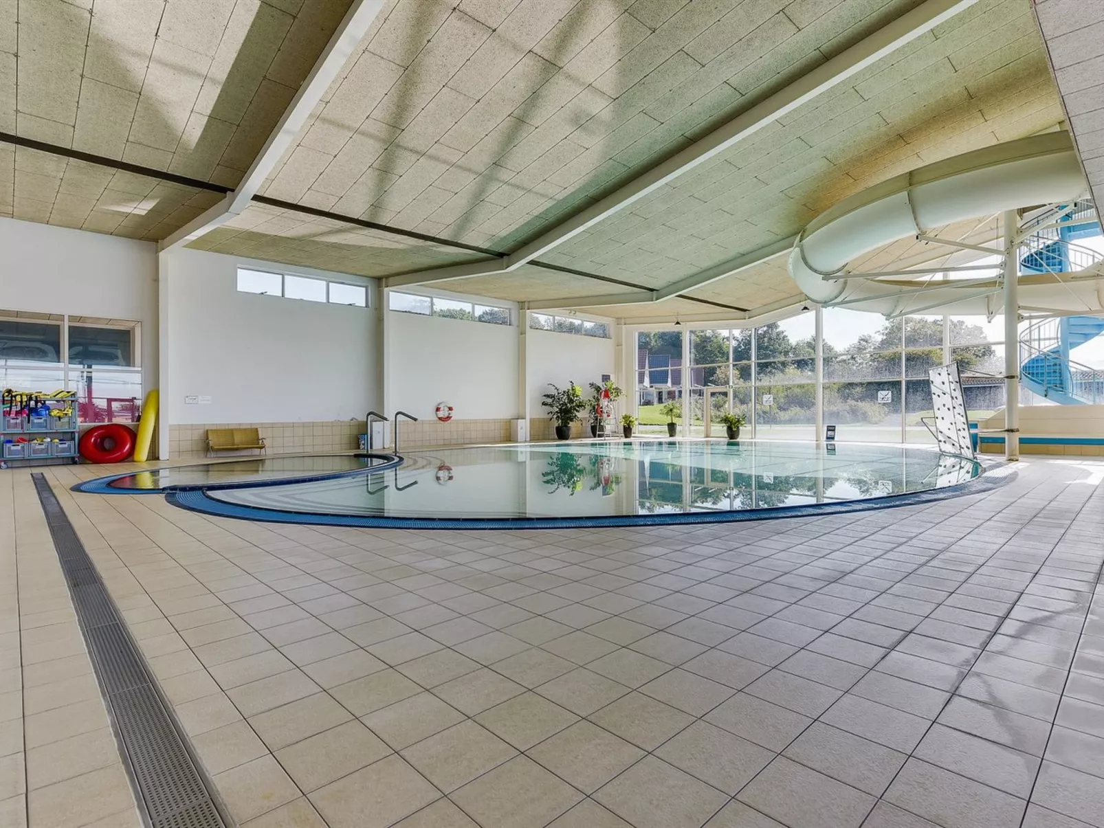 "Tamia" - 100m to the fjord-Outside