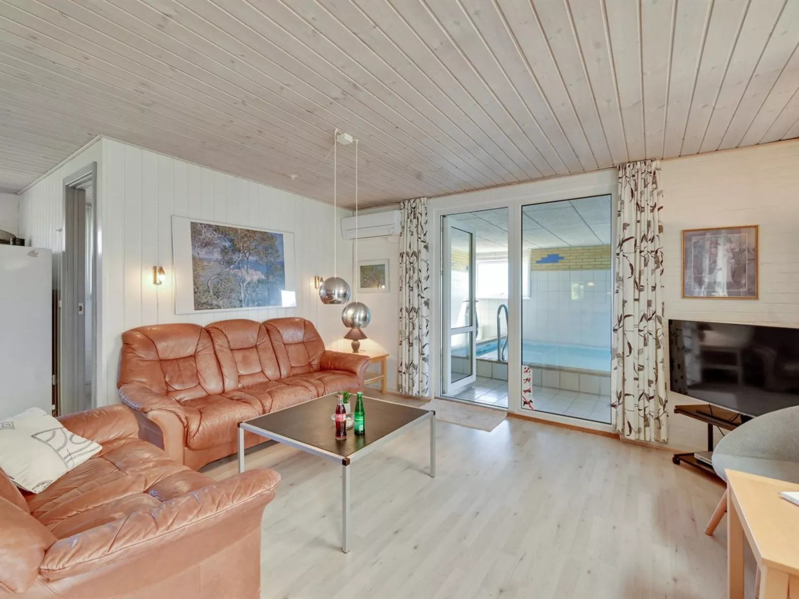 "Nanette" - 300m to the fjord-Dedans