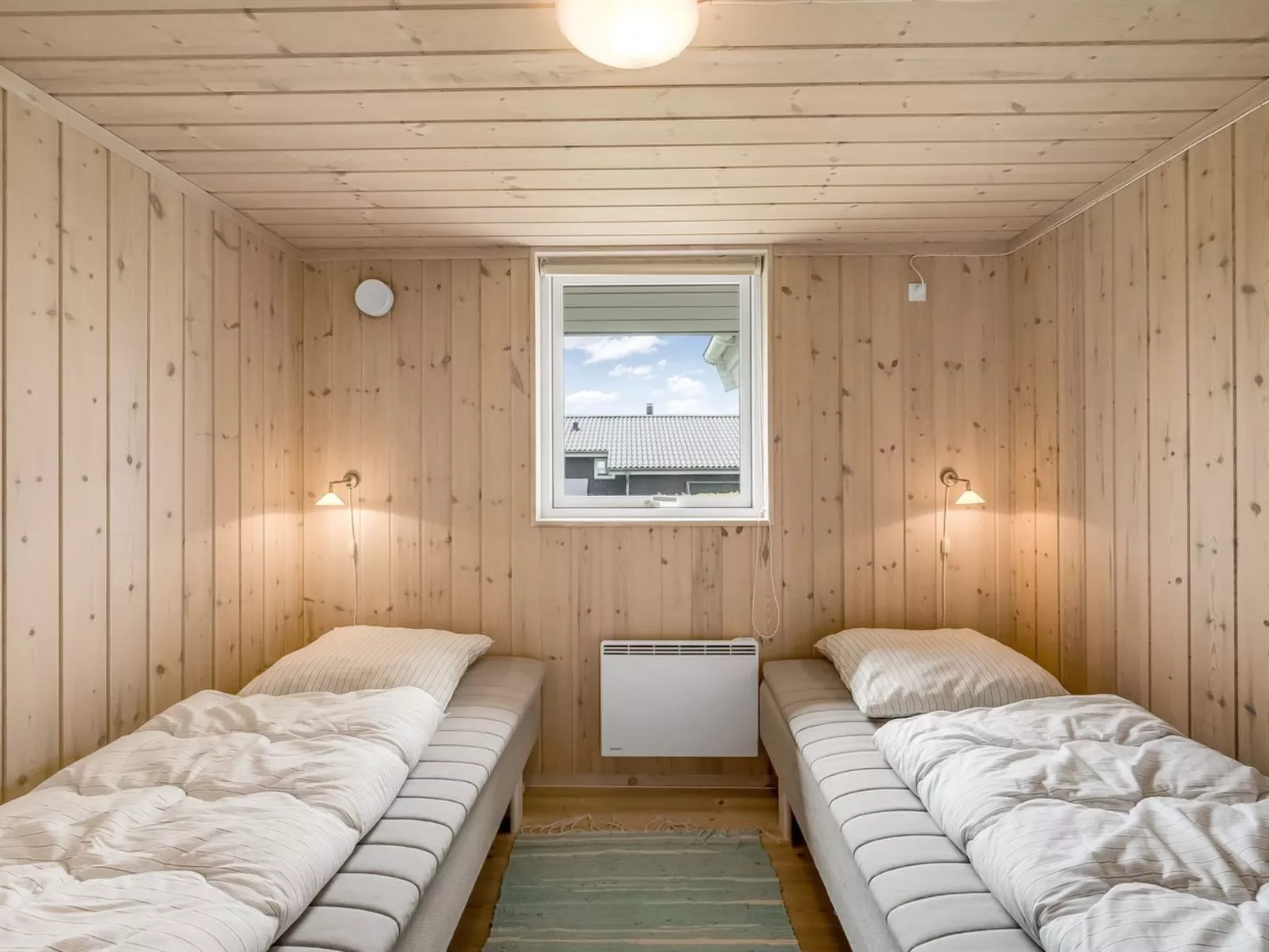 "Lucio" - 350m to the fjord-Inside