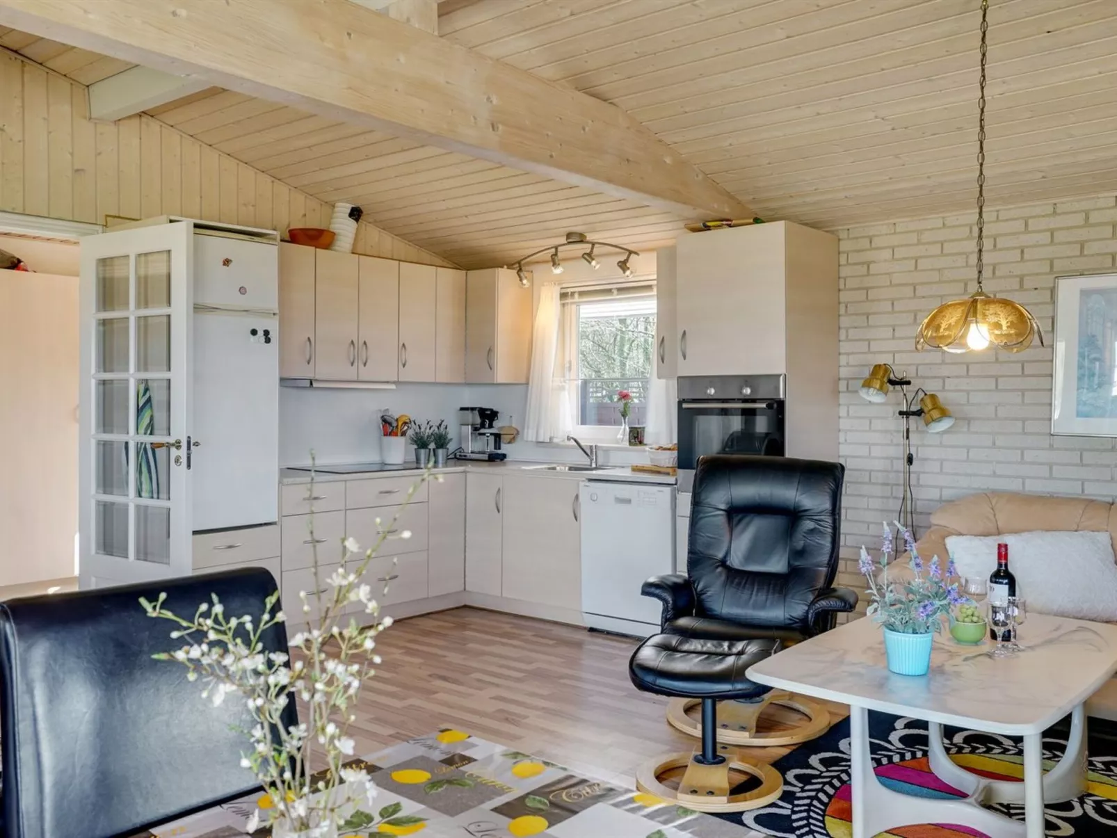 "Anselma" - 800m to the fjord - Inside