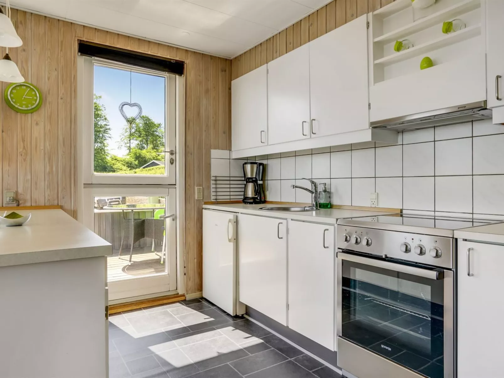 "Jenvold" - 300m to the fjord-Inside