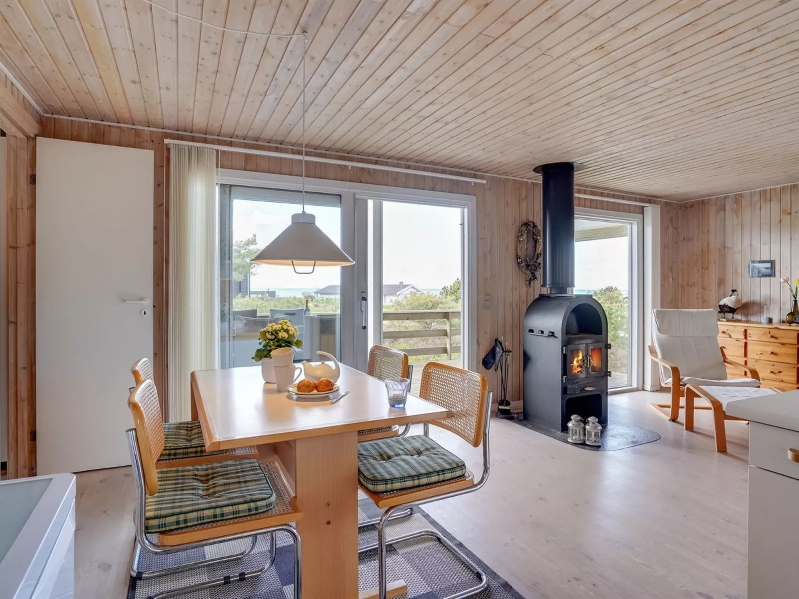 "Arun" - 150m from the sea-Drinnen