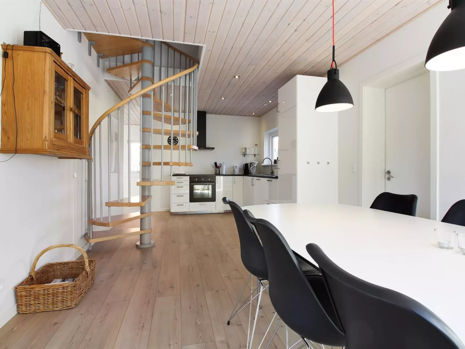 "Caranus" - 900m from the sea-Inside