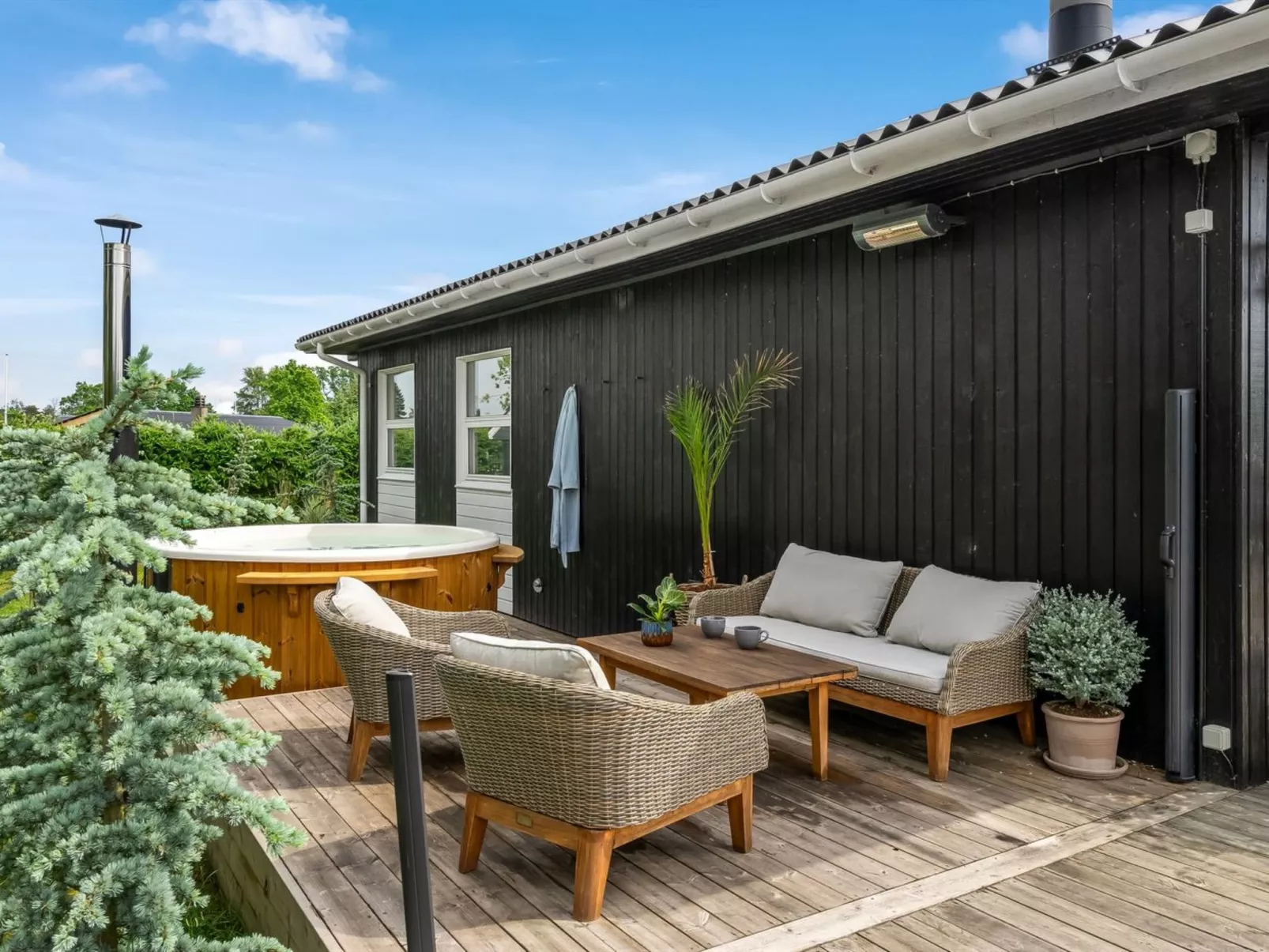 "Ingiald" - 600m from the sea-Draußen