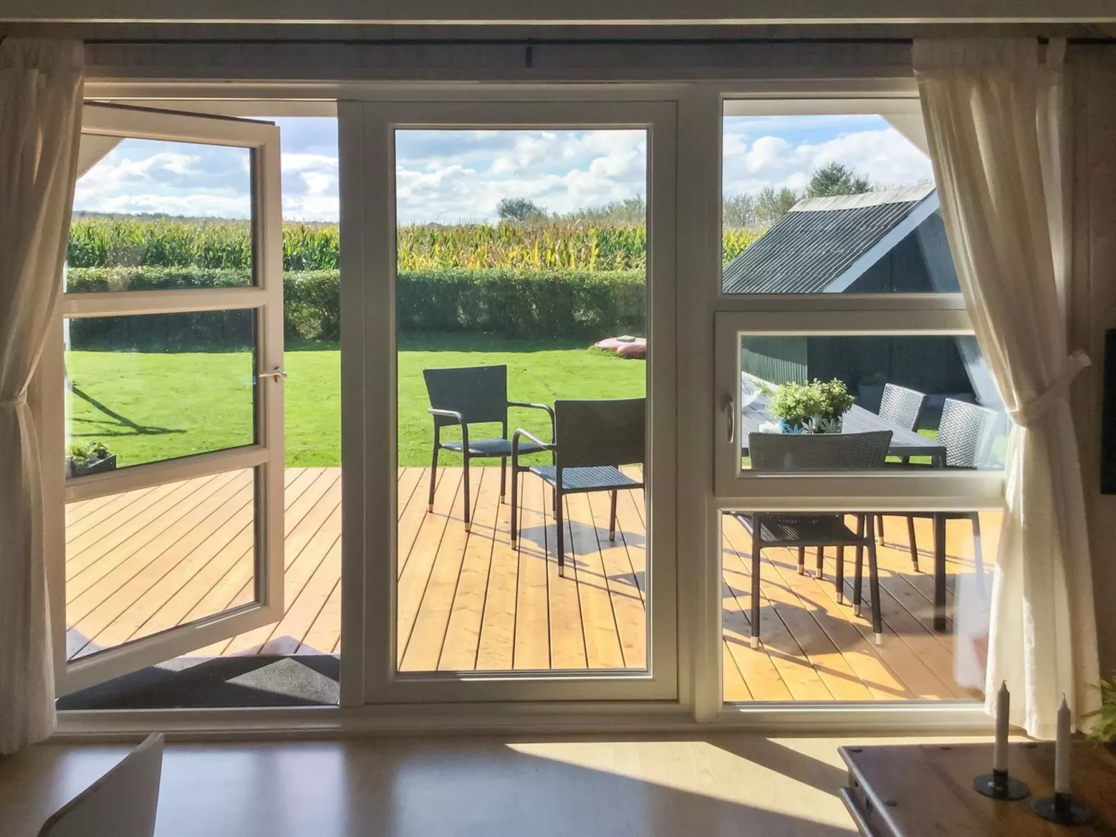 "Elbert" - 100m from the sea-Drinnen