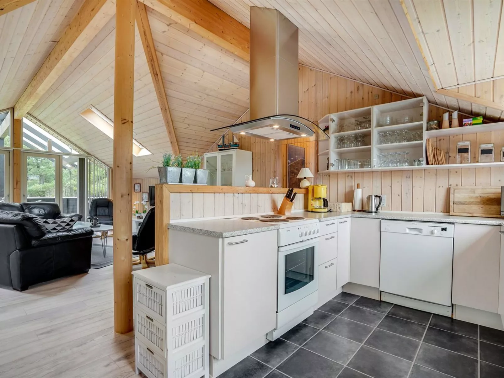 "Medard" - 2km from the sea-Dedans