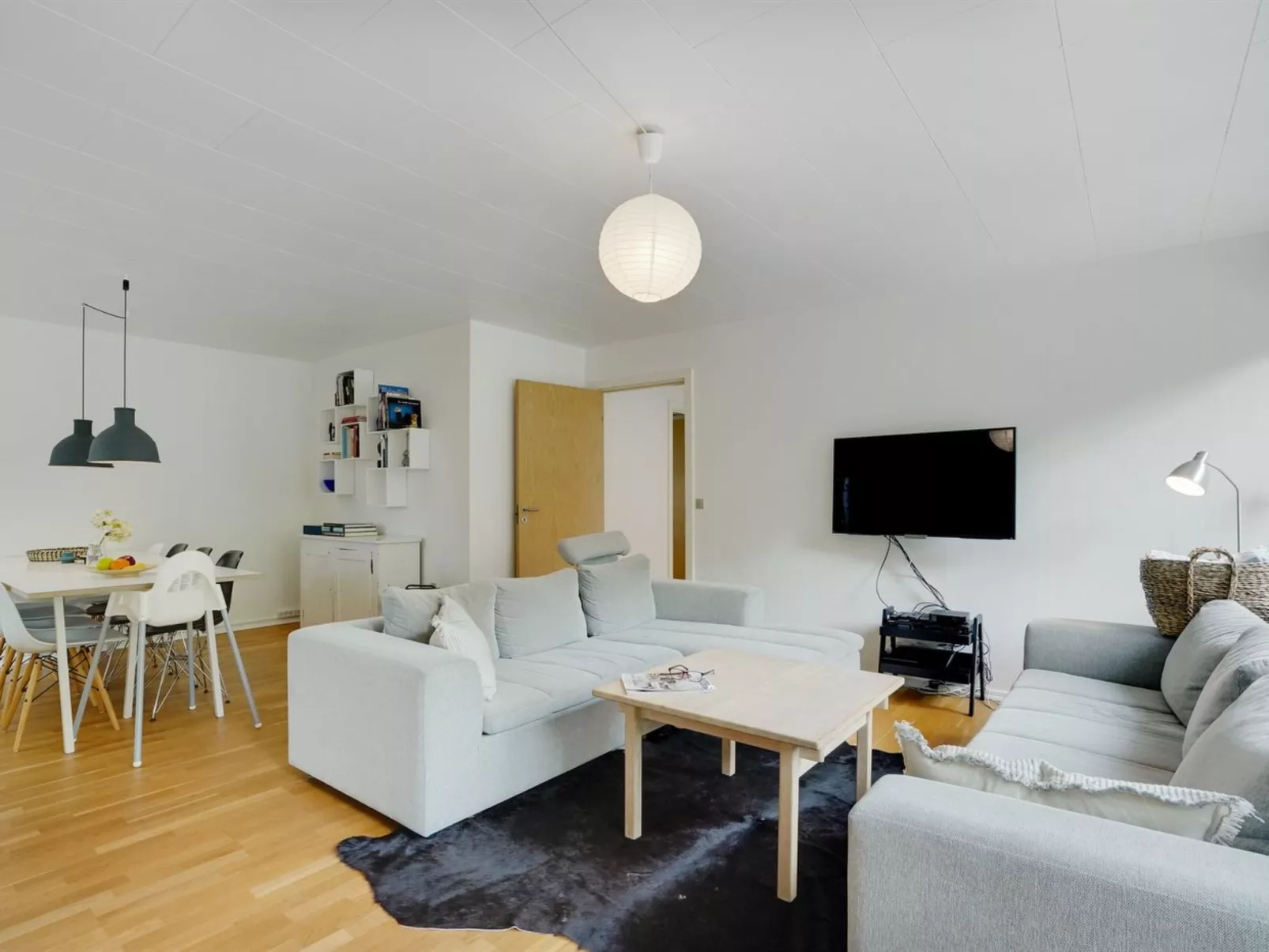 "Flor" - 900m from the sea-Drinnen