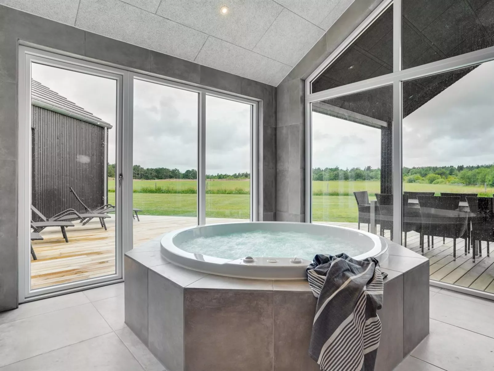 "Fridel" - 4km from the sea-Drinnen