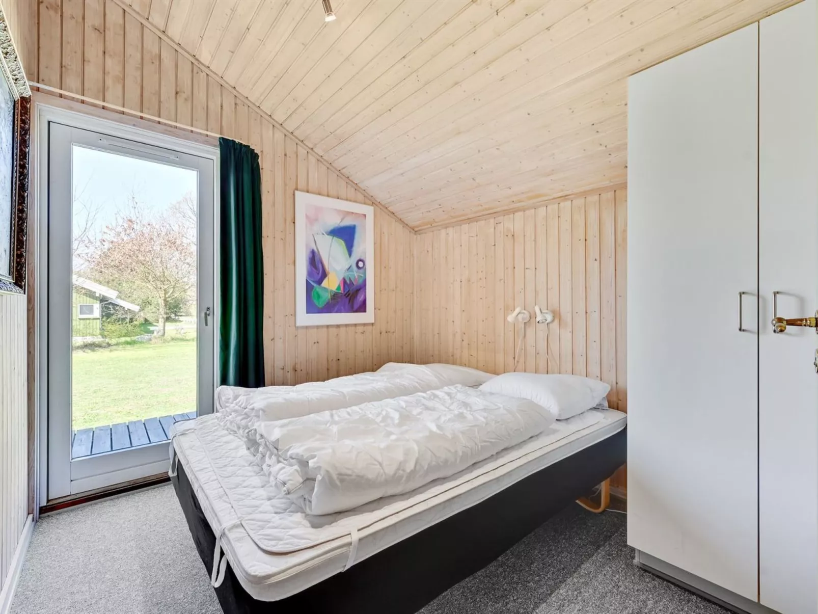 "Landuin" - 230m from the sea-Inside