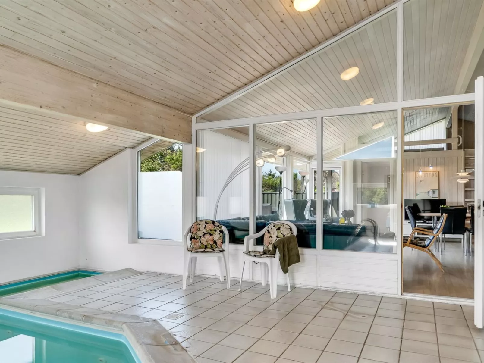 "Aponi" - 400m from the sea-Dedans