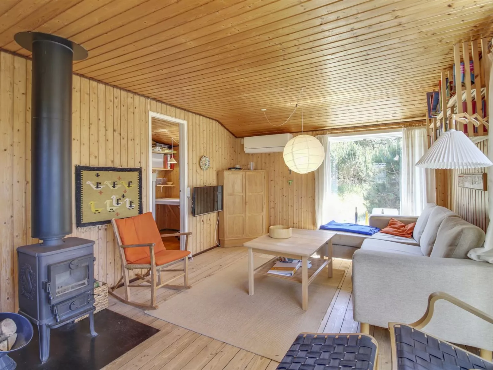 "Allydia" - 400m from the sea-Inside