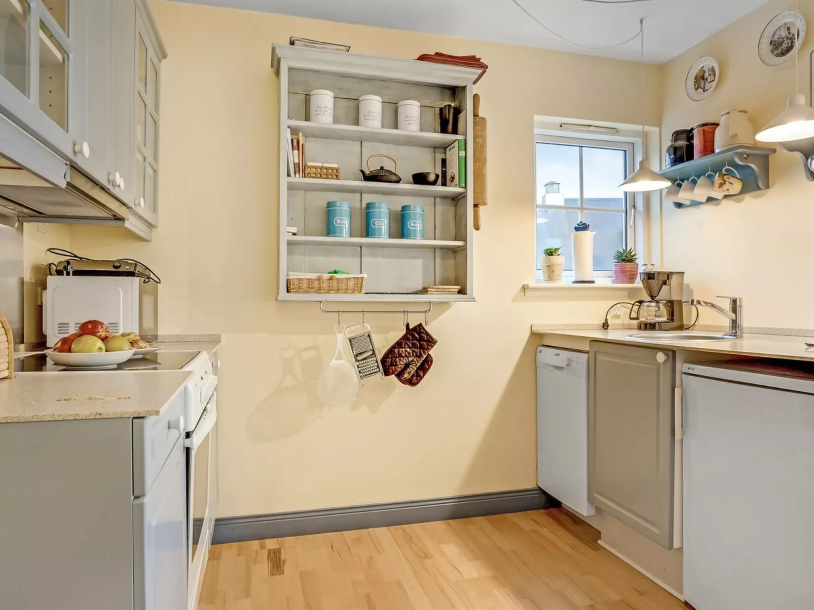 "Jannike" - 100m from the sea-Inside