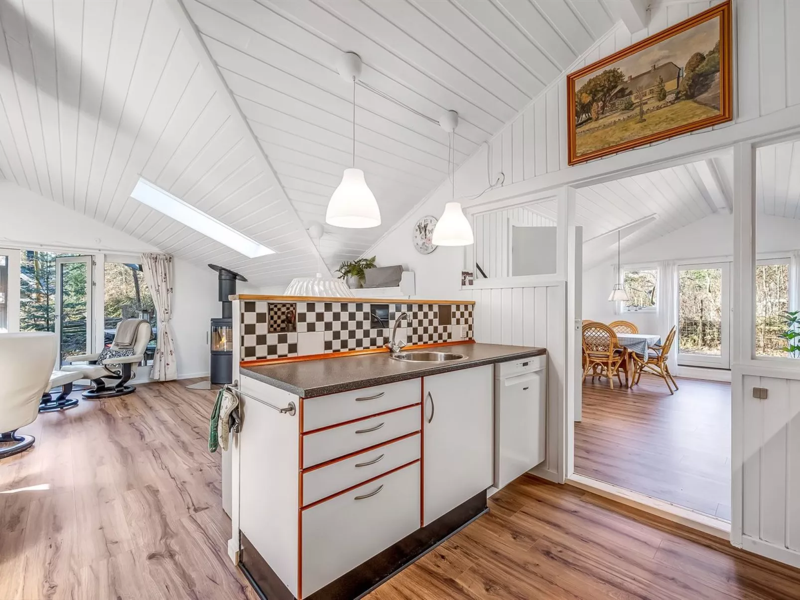 "Caya" - 450m to the fjord-Drinnen