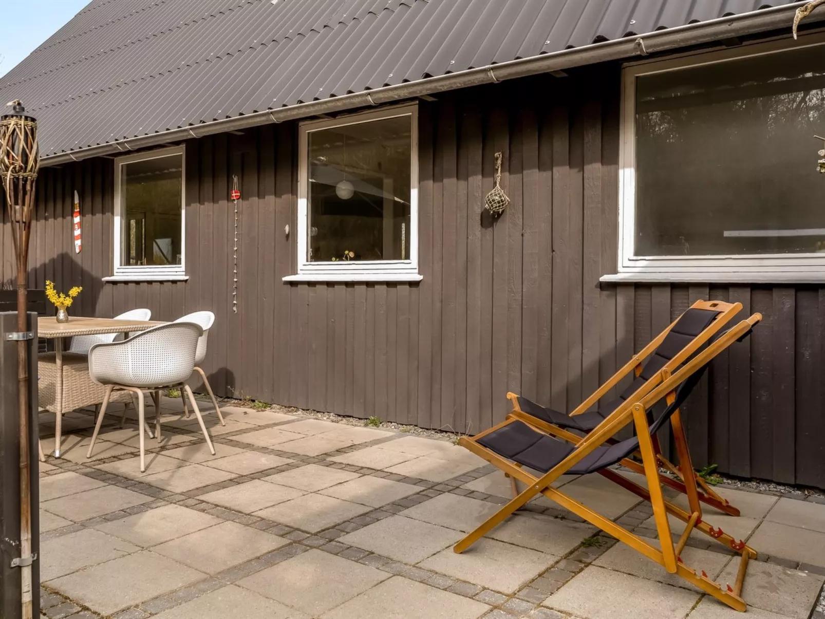 "Thyra" - 500m to the fjord-Outside