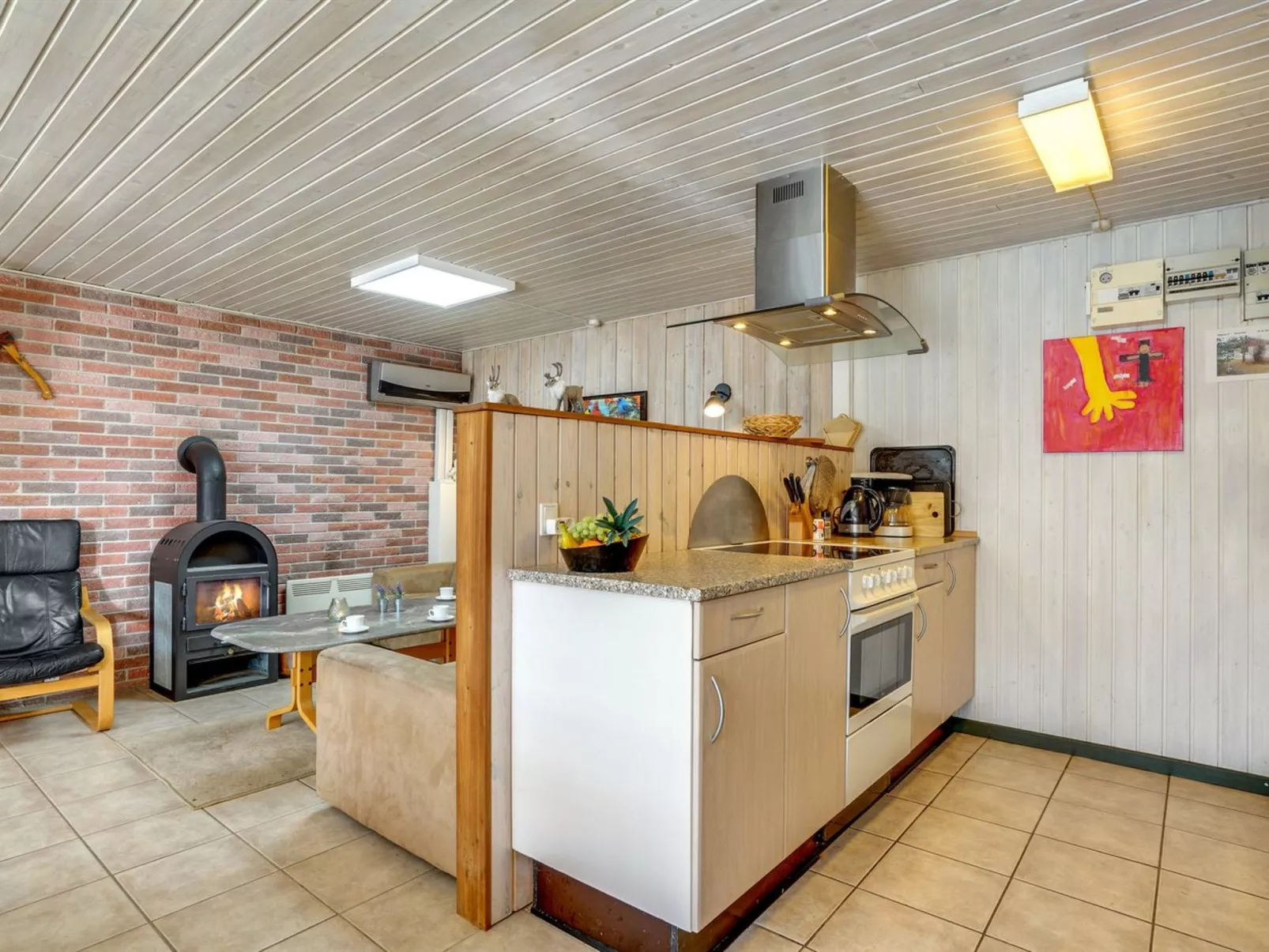 "Sitta" - 400m from the sea-Inside