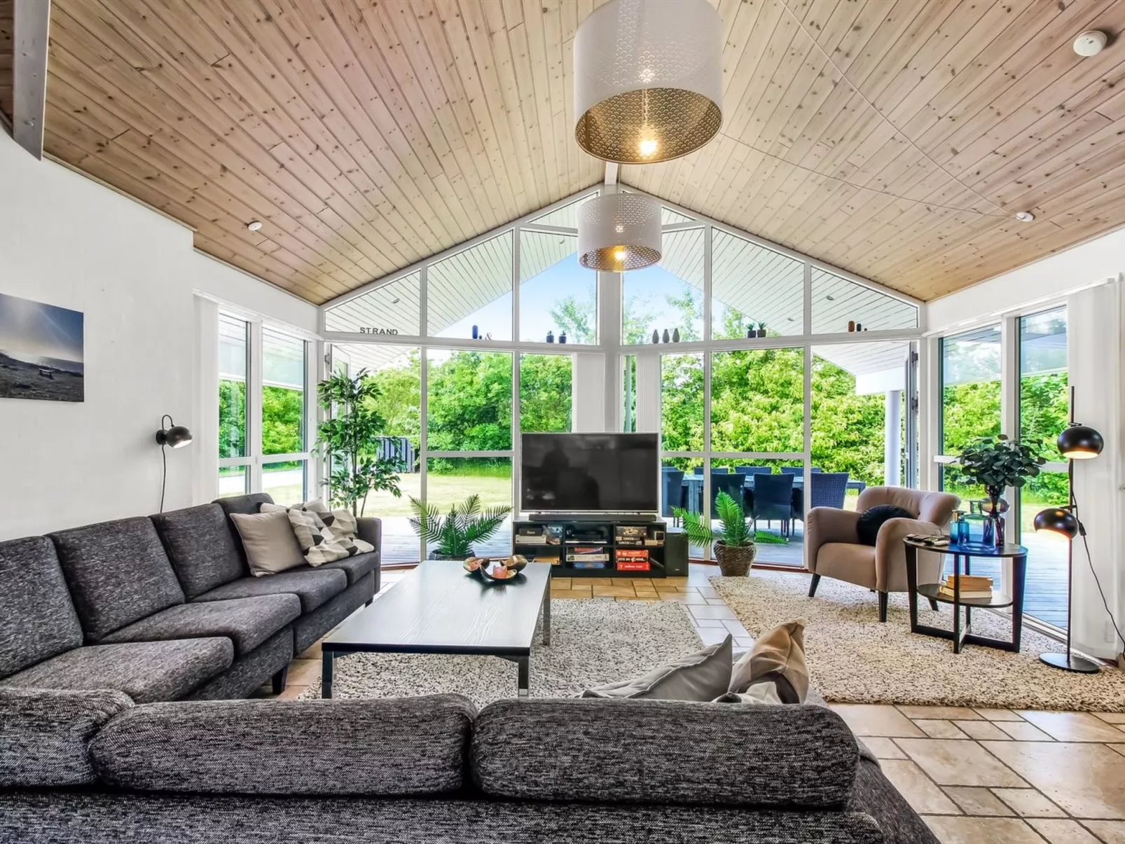 "Steen" - 800m from the sea-Drinnen