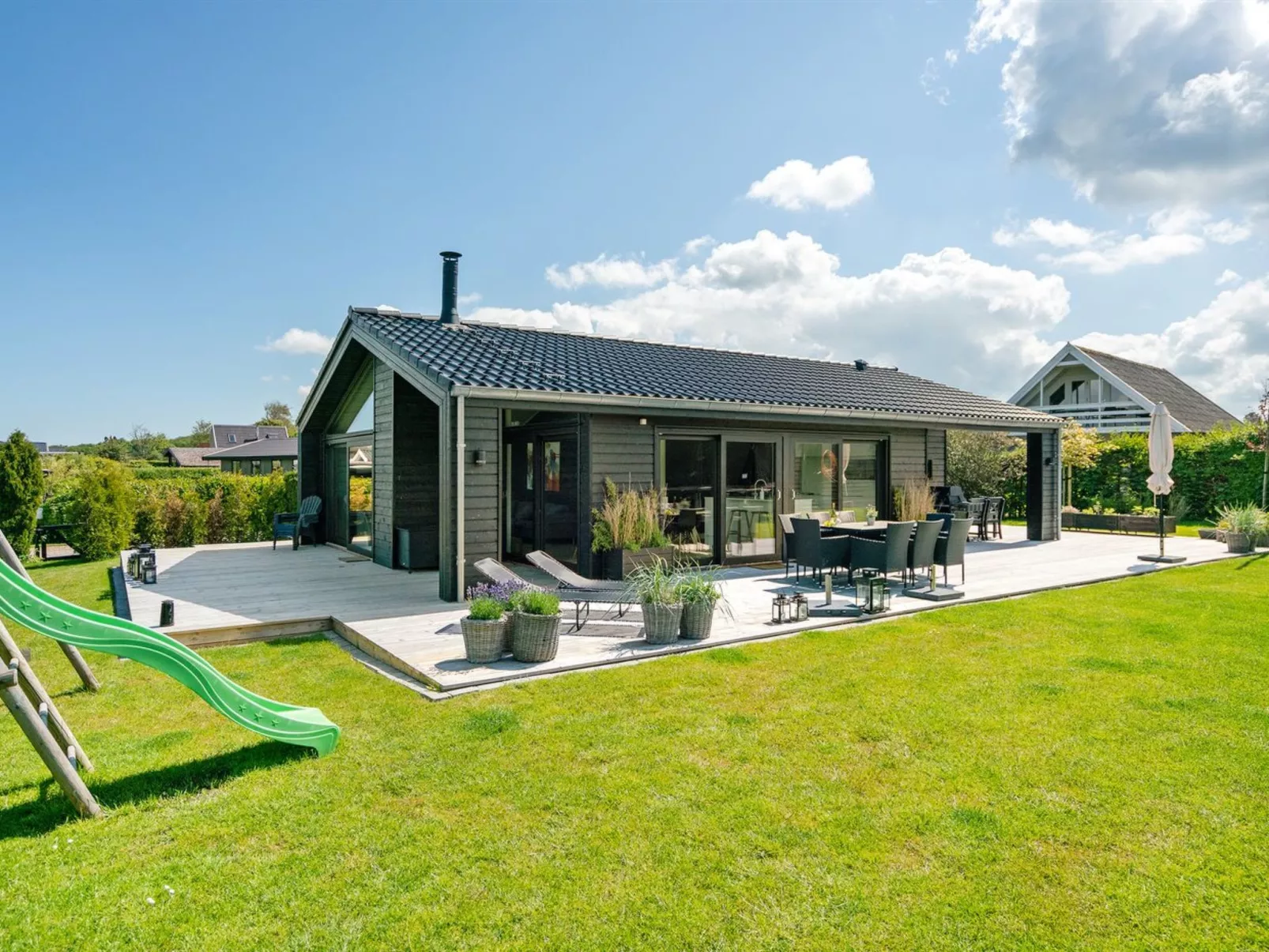 "Kjell" - 100m from the sea-Draußen