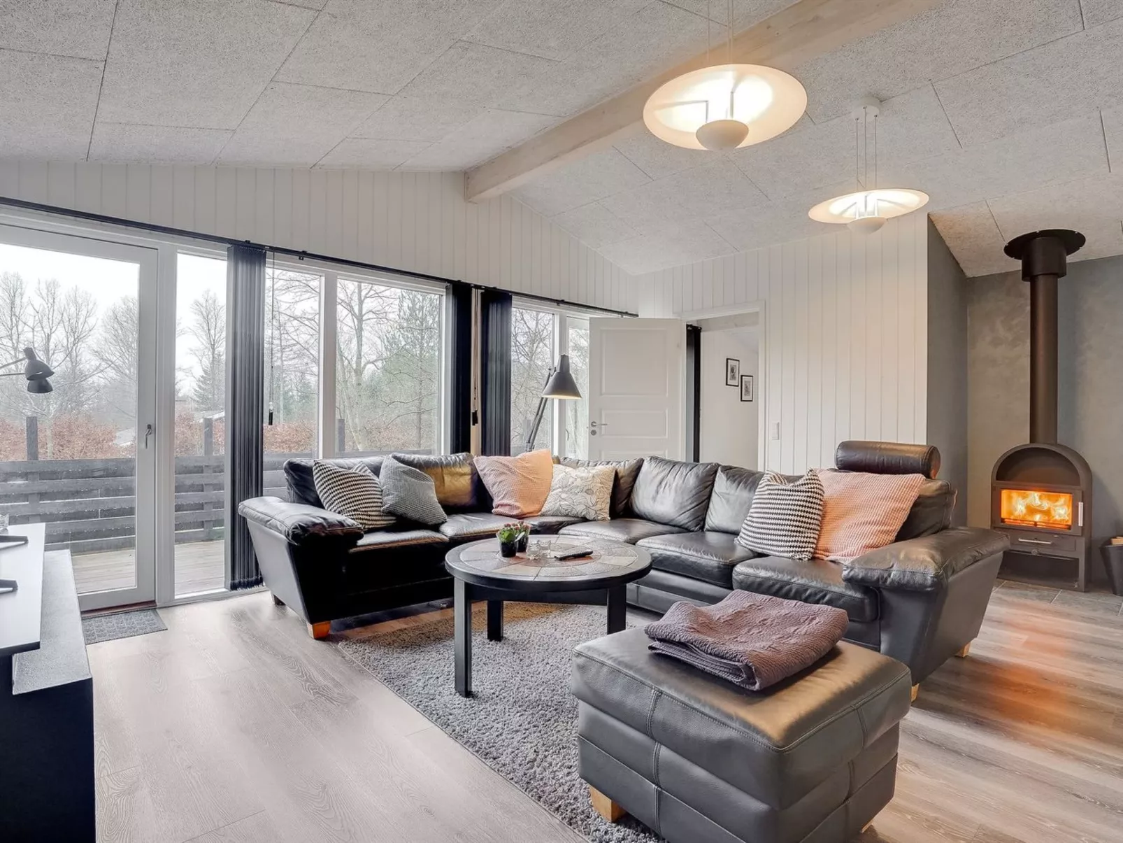 "Vitus" - 30km from the sea-Dedans