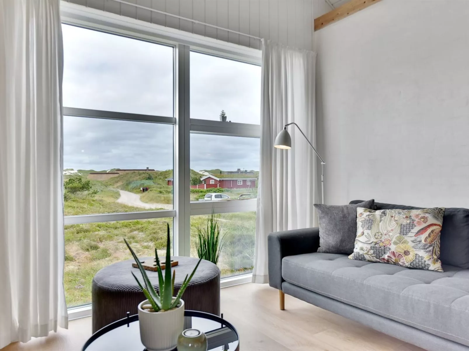 "Arvo" -  from the sea-Inside