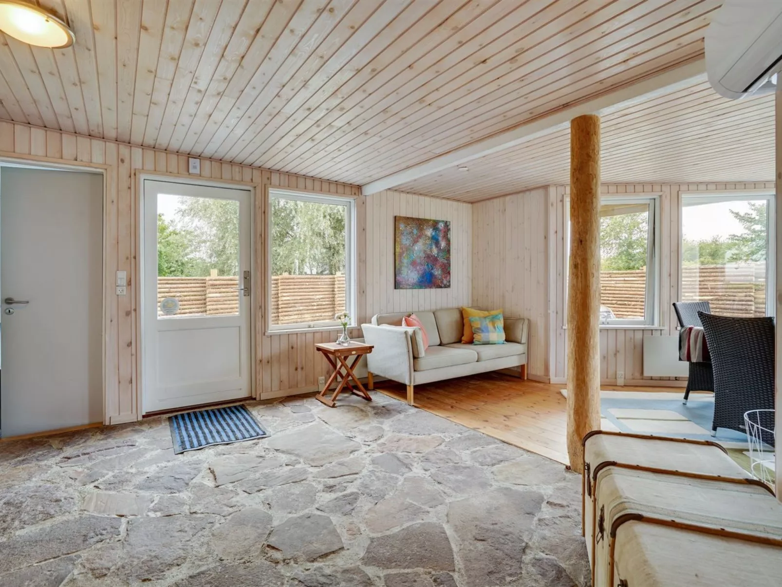 "Sigurd" - 20m from the sea-Inside