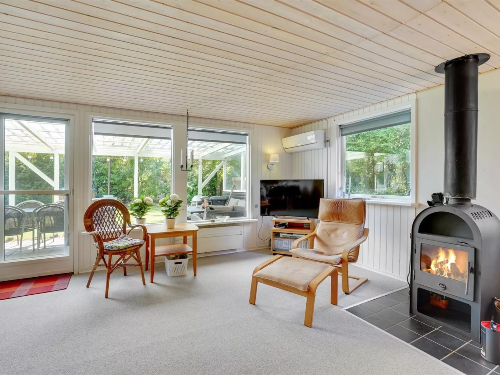 "Ulrike" - 600m to the fjord-Inside