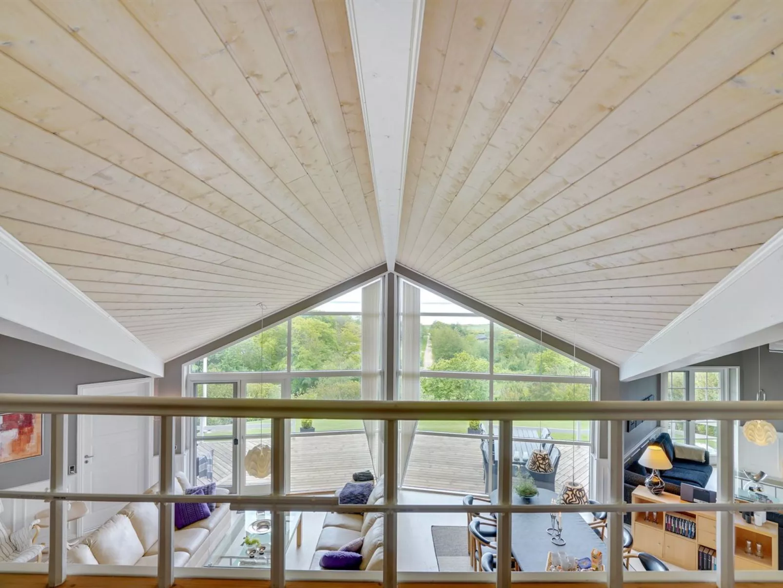 "Regnwald" - 400m to the fjord-Dedans