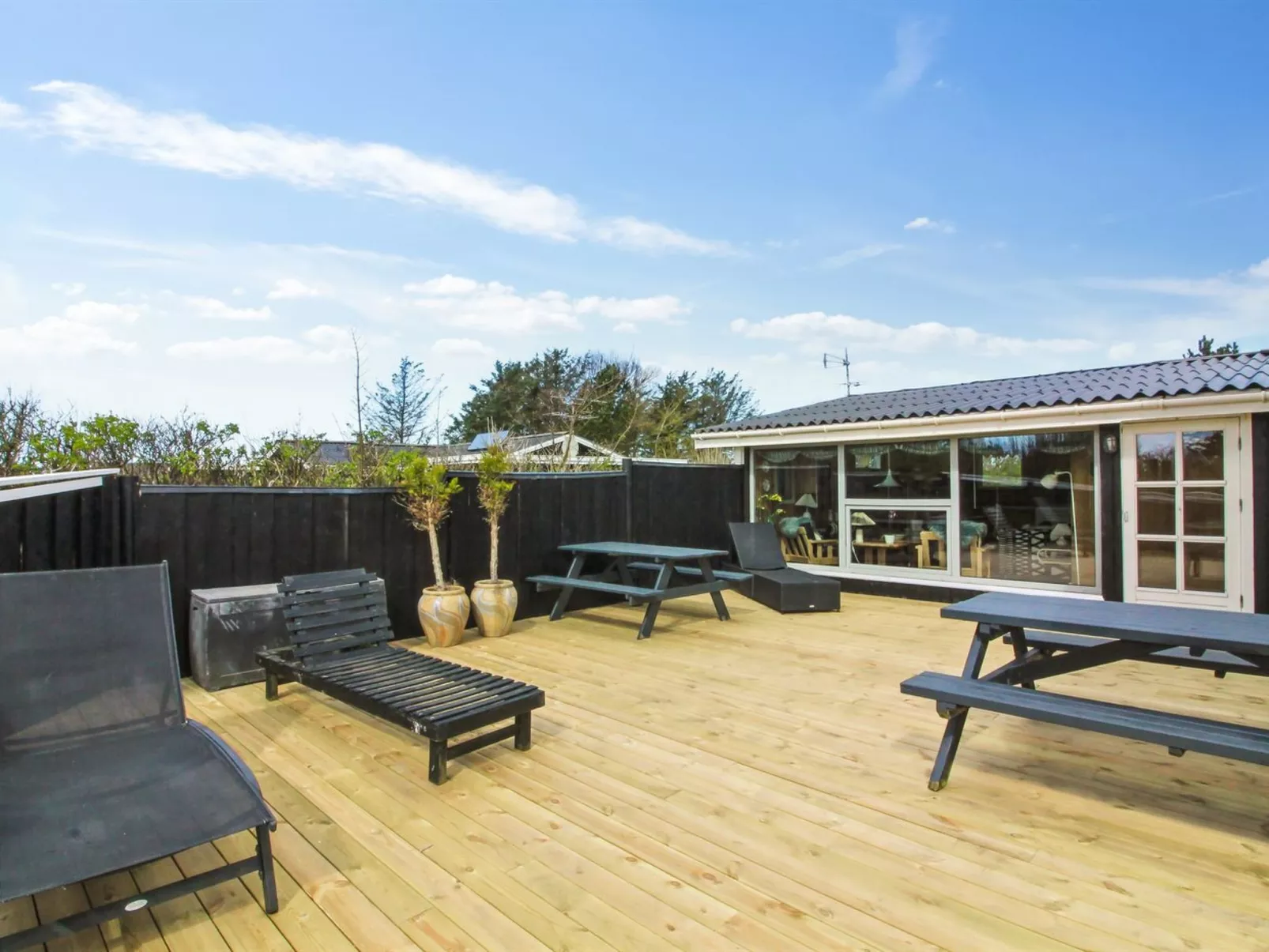 "Bjari" - 850m from the sea-Outside