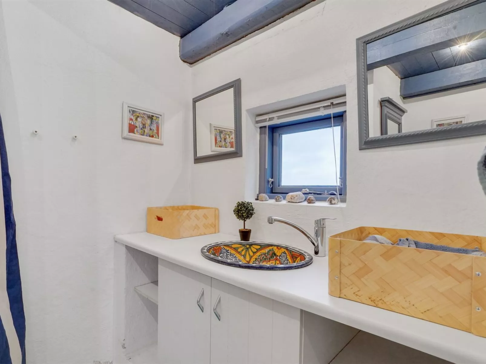 "Althea" - 750m to the fjord-Inside