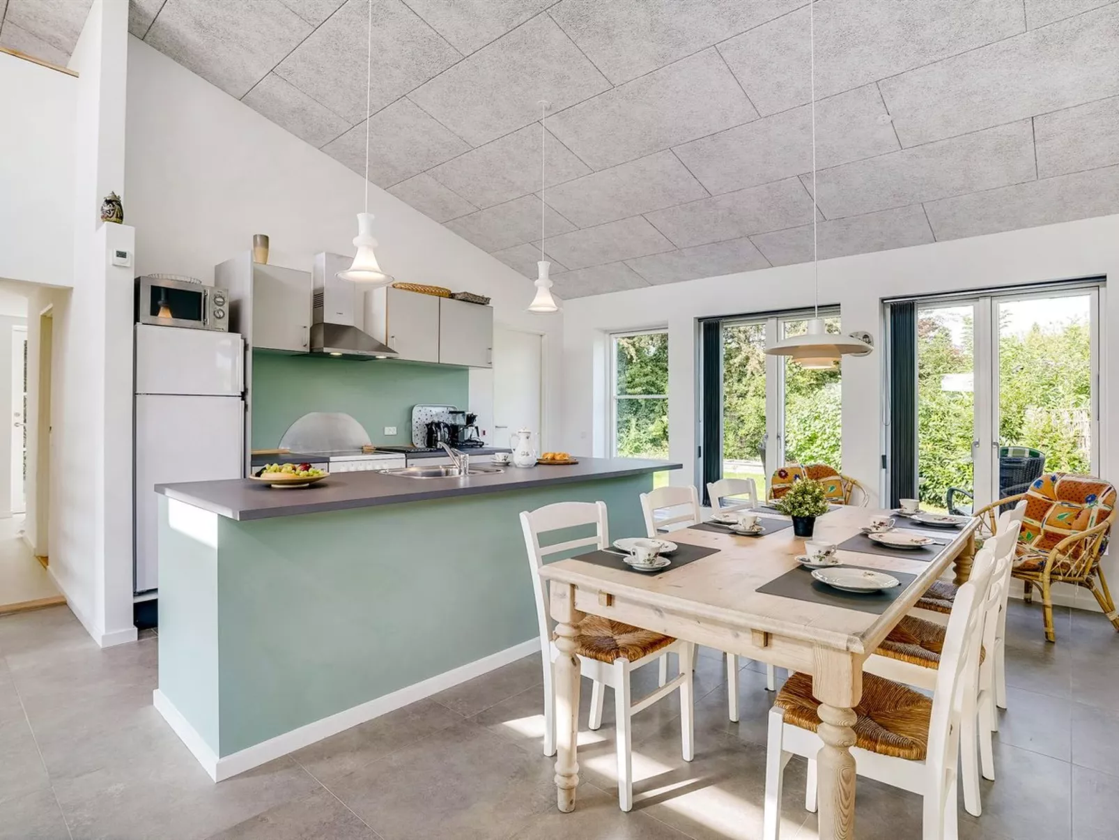 "Ilkka" - 175m from the sea-Dedans