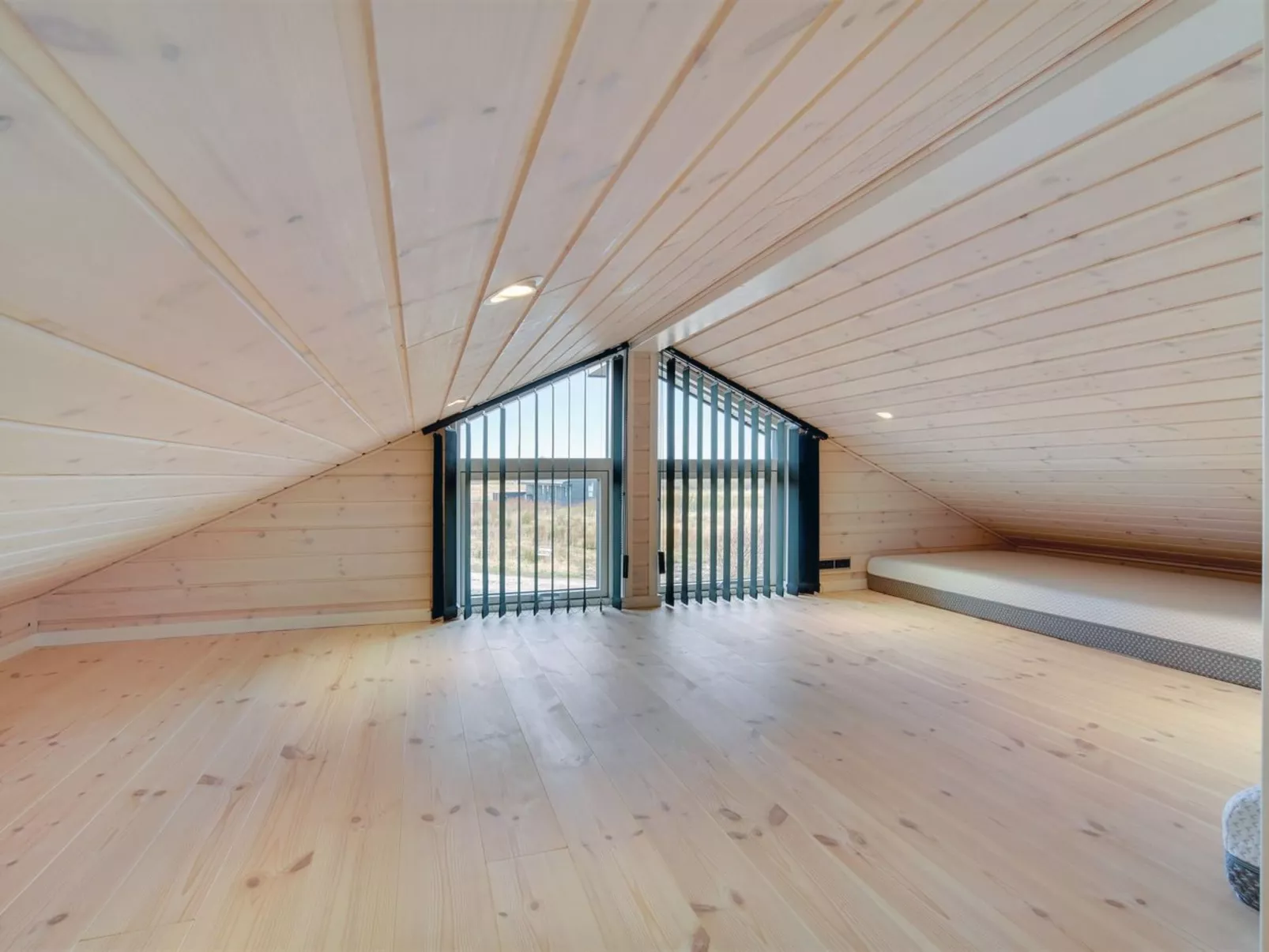 "Amitola" - 700m from the sea-Inside