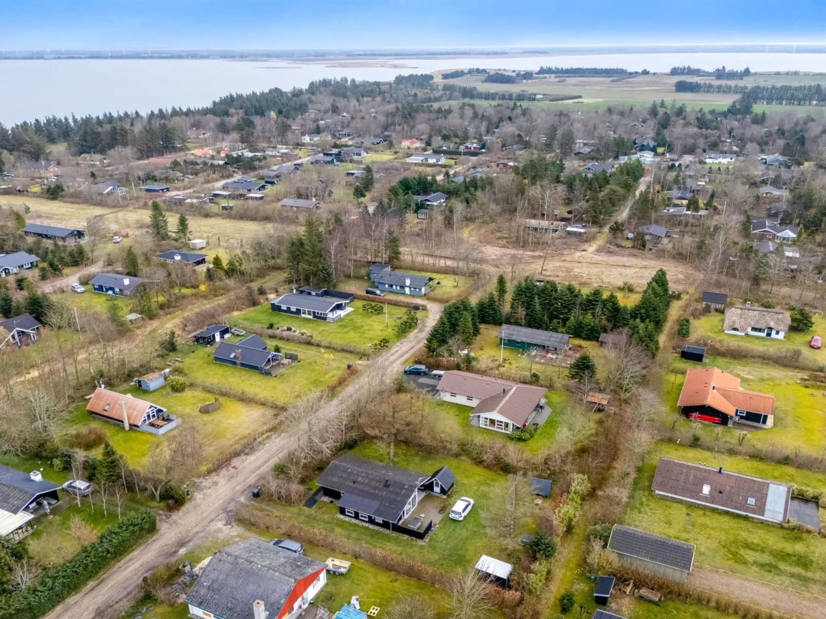 "Raisa" - 200m to the fjord-Outside