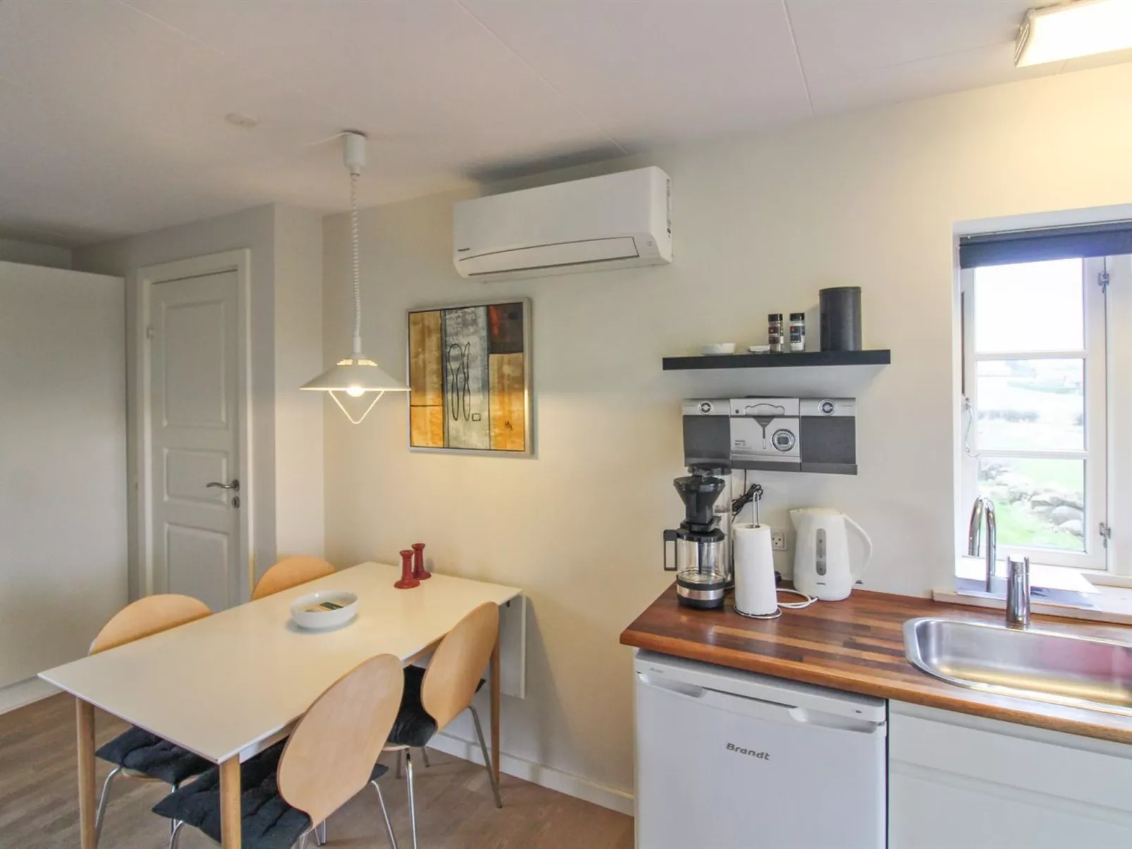 "Lutz" - 6km from the sea-Inside