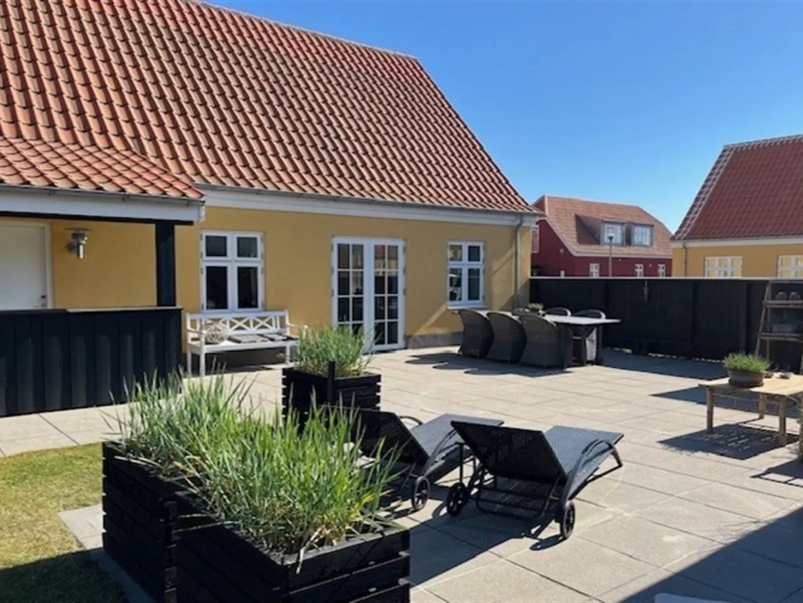 "Gine" - 1.5km from the sea-Outside