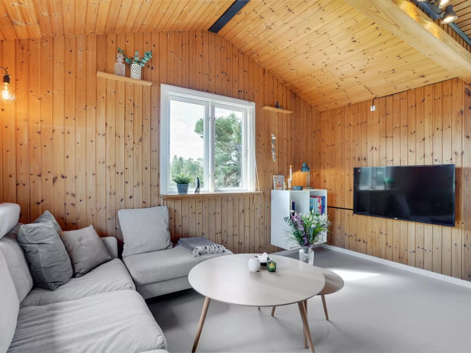 "Absolon" - 1.5km from the sea-Inside