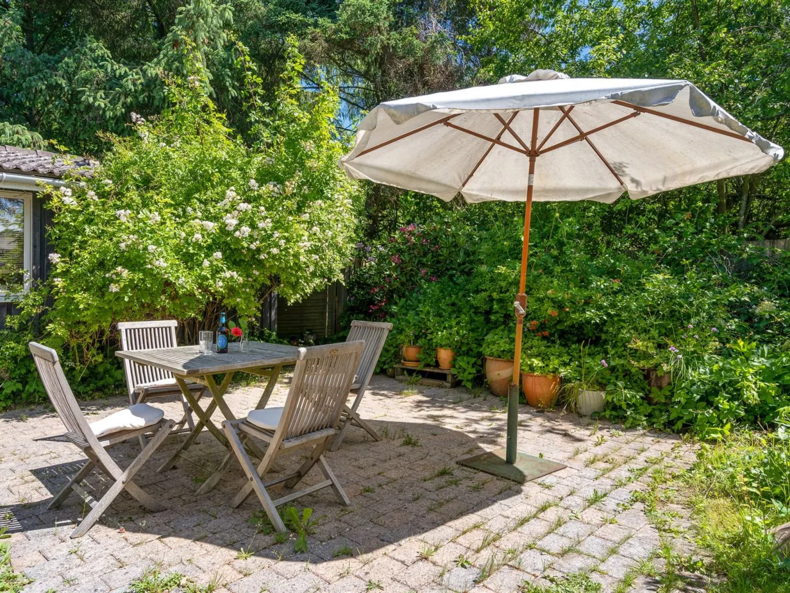 "Naira" - 1.8km from the sea-Outside