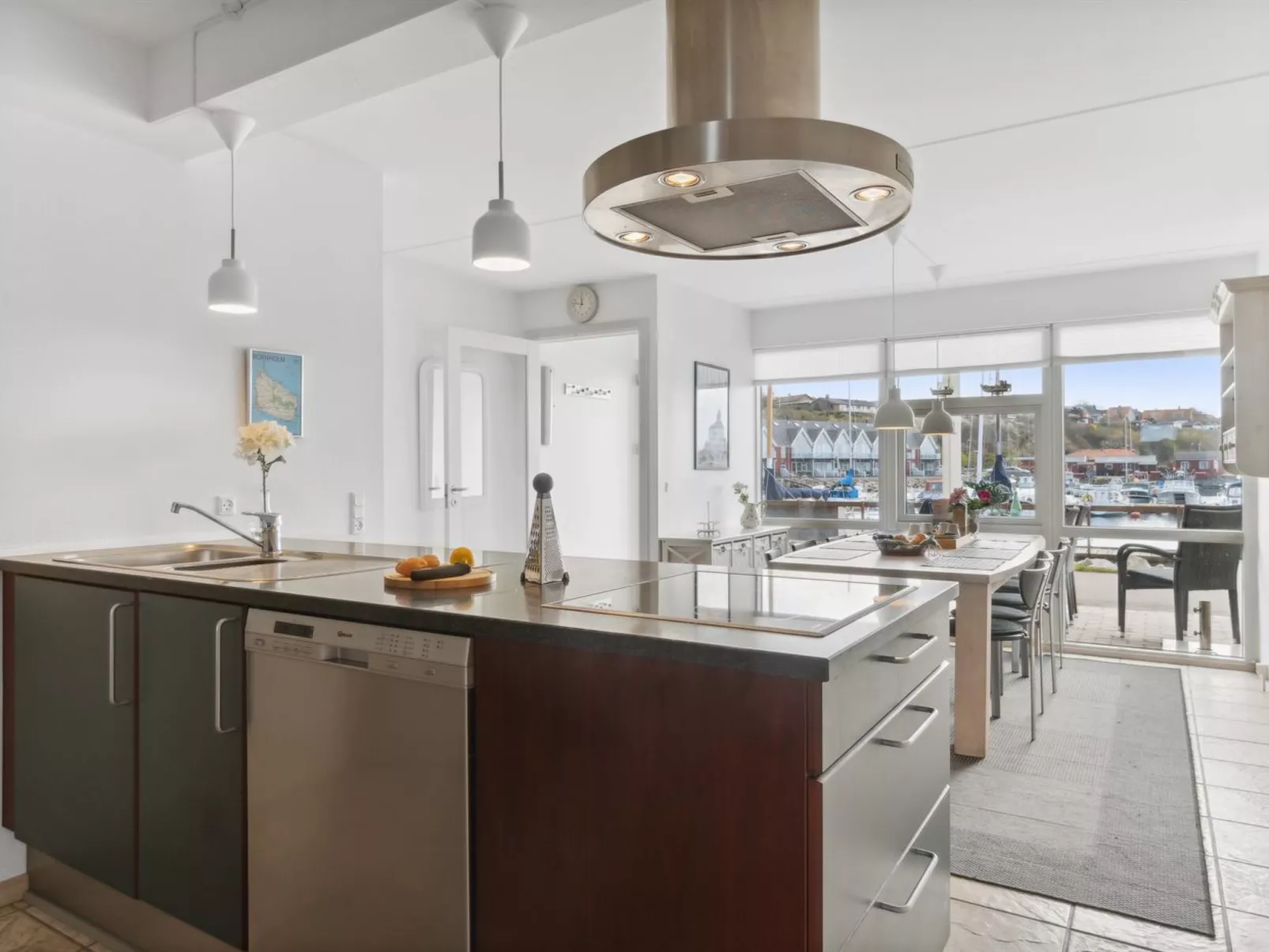 "Fridhild" - 10m from the sea-Inside