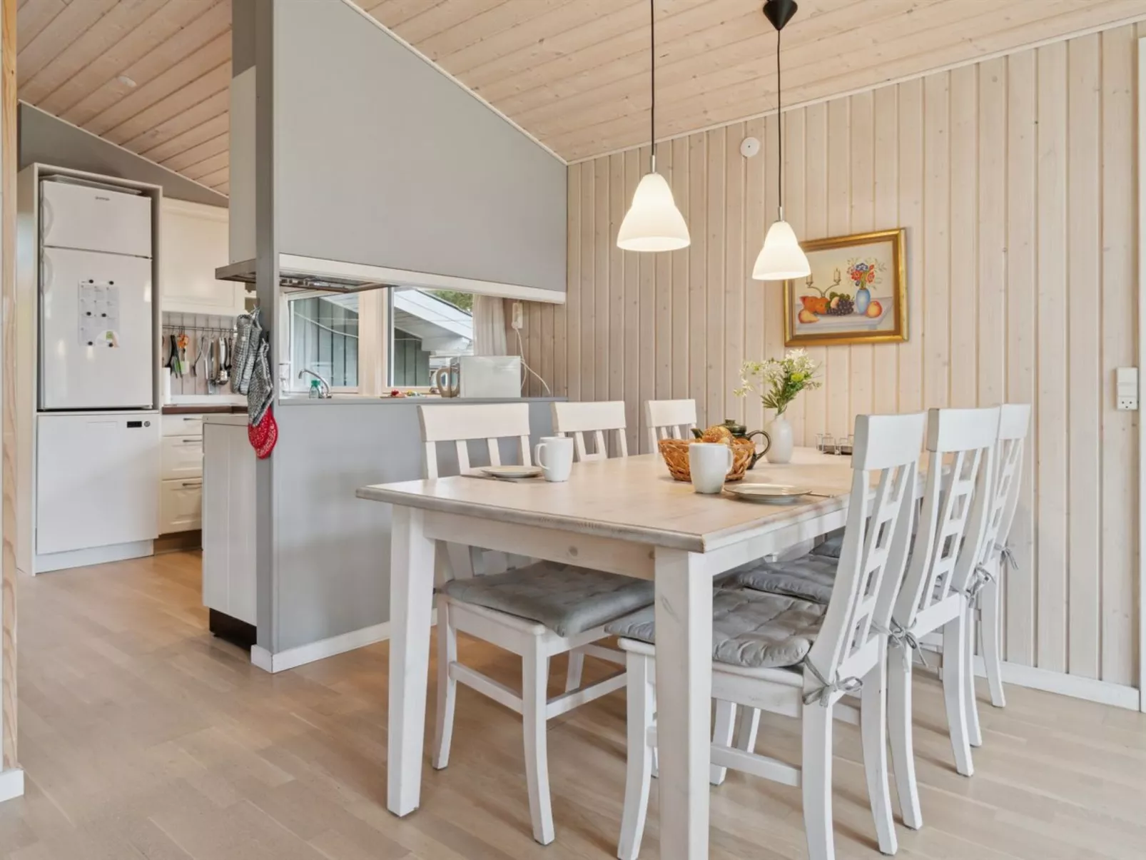 "Roir" - 250m from the sea-Inside