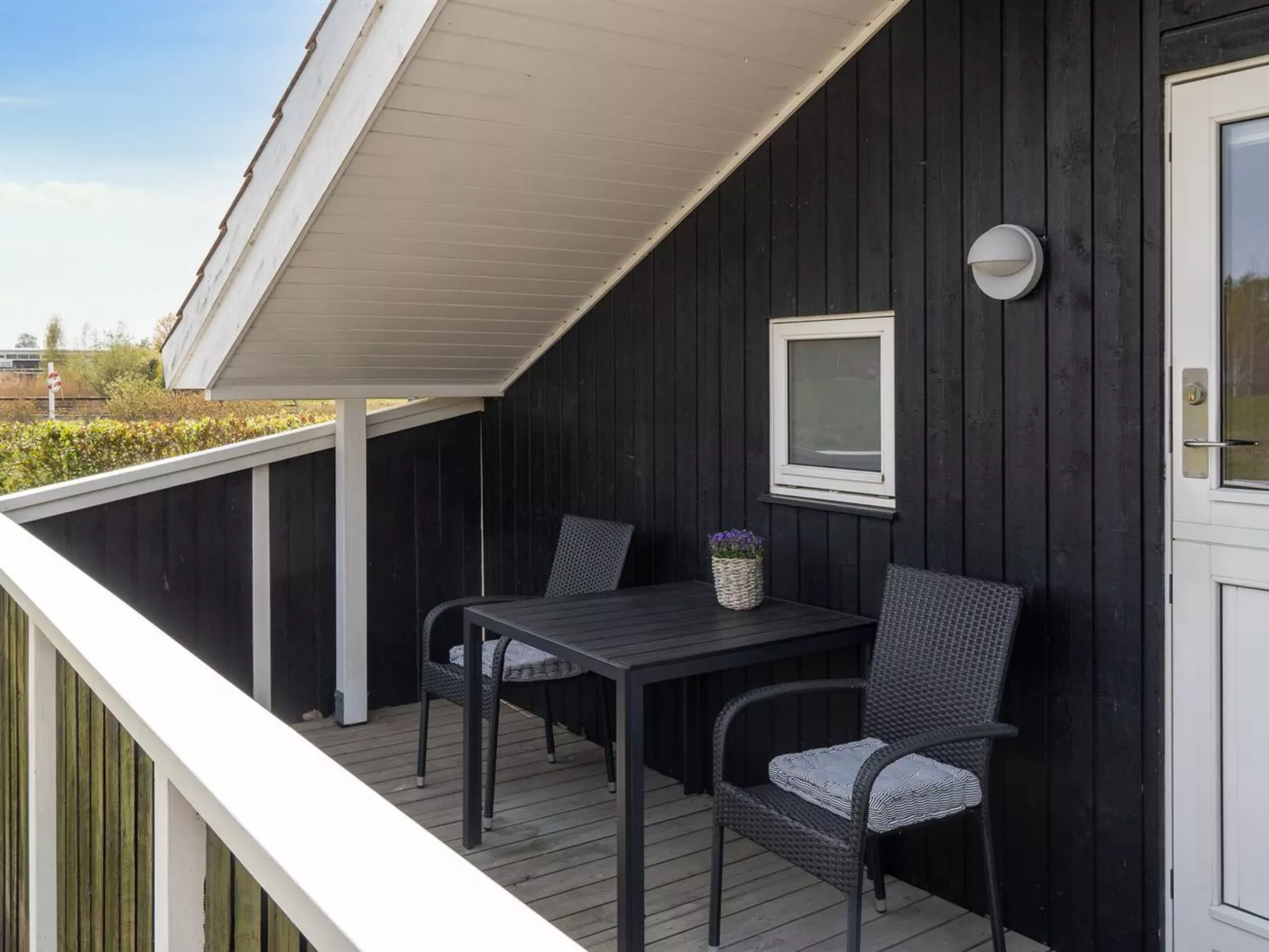 "Swanhild" - 900m from the sea-Outside