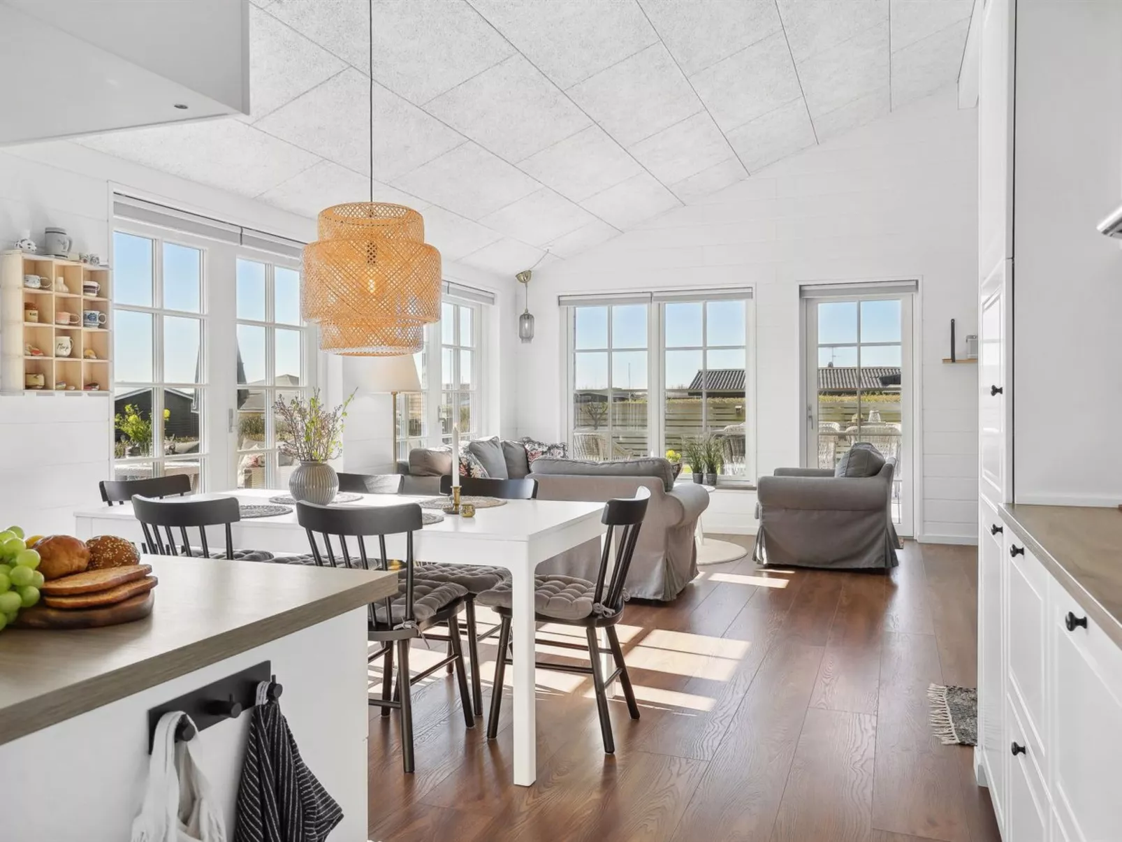 "Ovine" - 300m from the sea-Inside