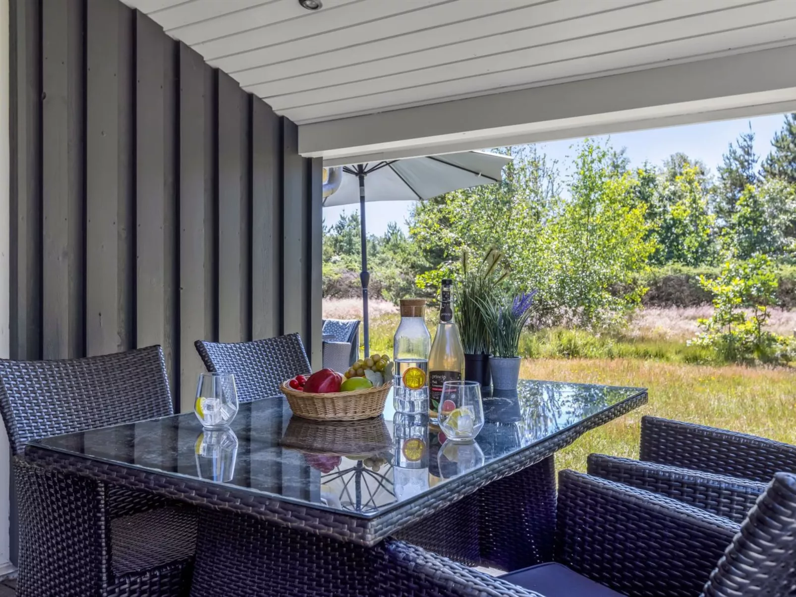 "Ajten" - 150m from the sea-Draußen