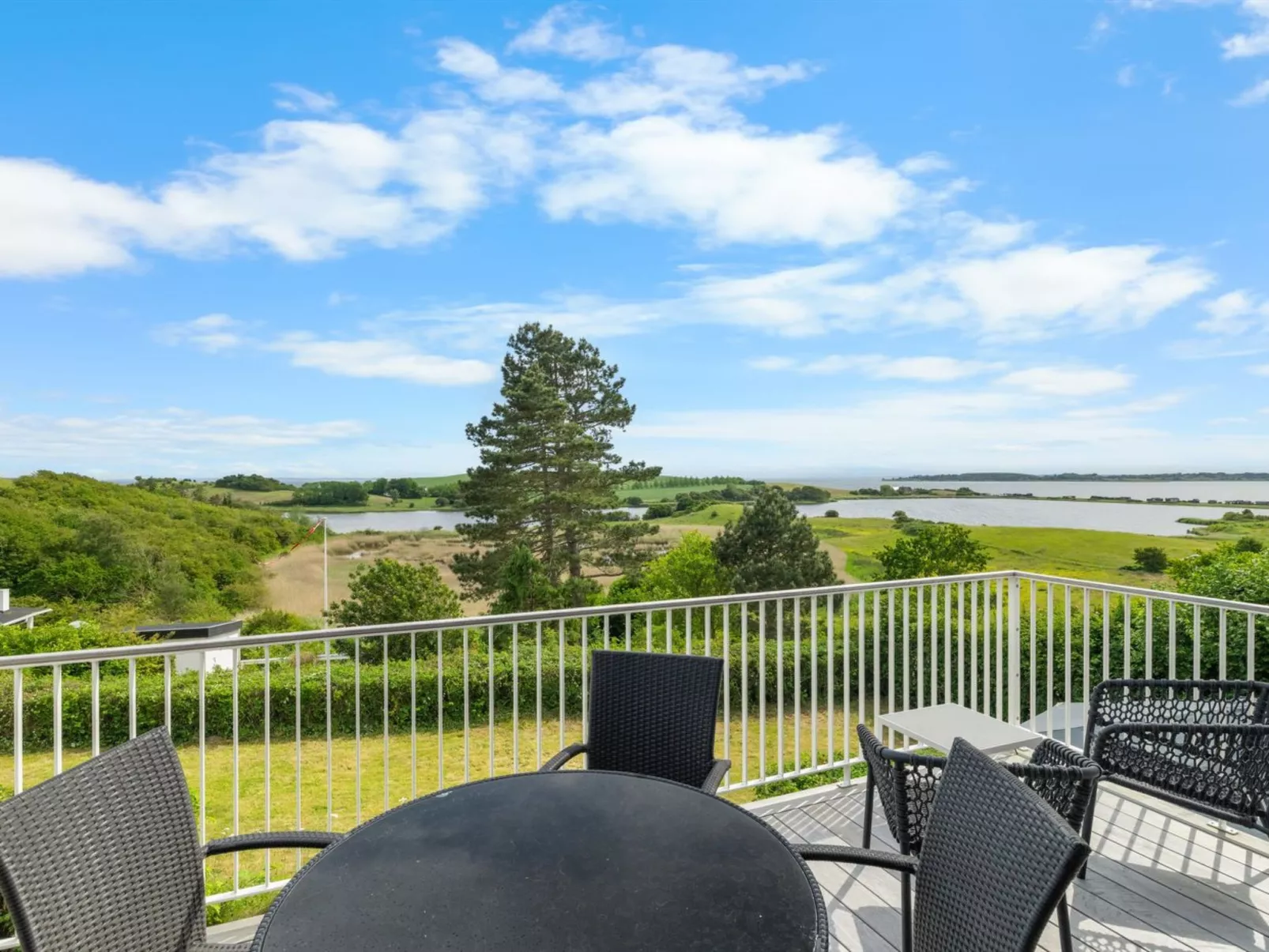 "Chayton" - 450m from the sea-Outside